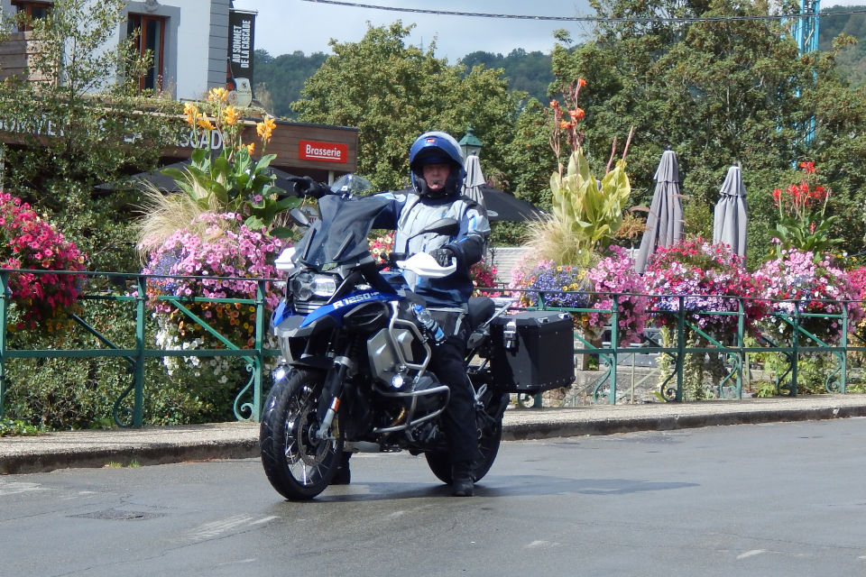 Motorrijbewijspoint Putten examengarantie AVB en AVD